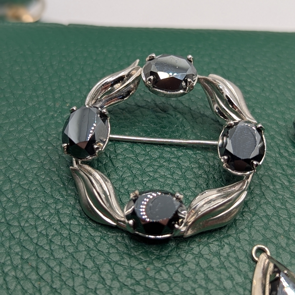 ✨ Silver Hematite Jewelry Set ❤️ - Picture 2 of 7